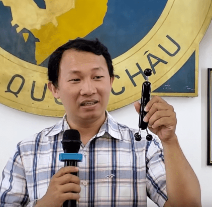 Nuovo attrezzo Dien Chan lanciato in Vietnam da Bui Minh&nbsp;Tam.